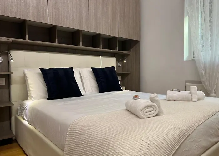 La Regina Delle Locazioni In Porta Romana 3 شقة *