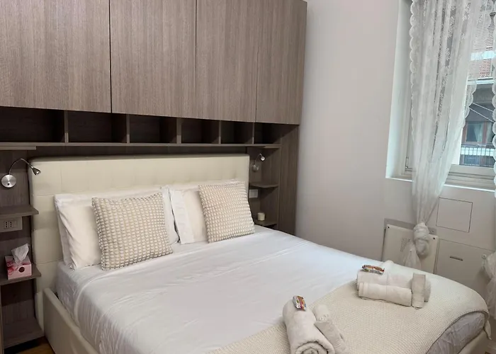 La Regina Delle Locazioni In Porta Romana 3 شقة